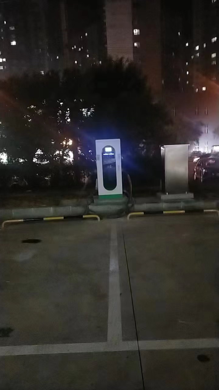 120KW遼寧鞍山充電樁完工-汽車充電樁_充電樁生產_充電樁廠家_深圳耀萊充新能源科技有限公司