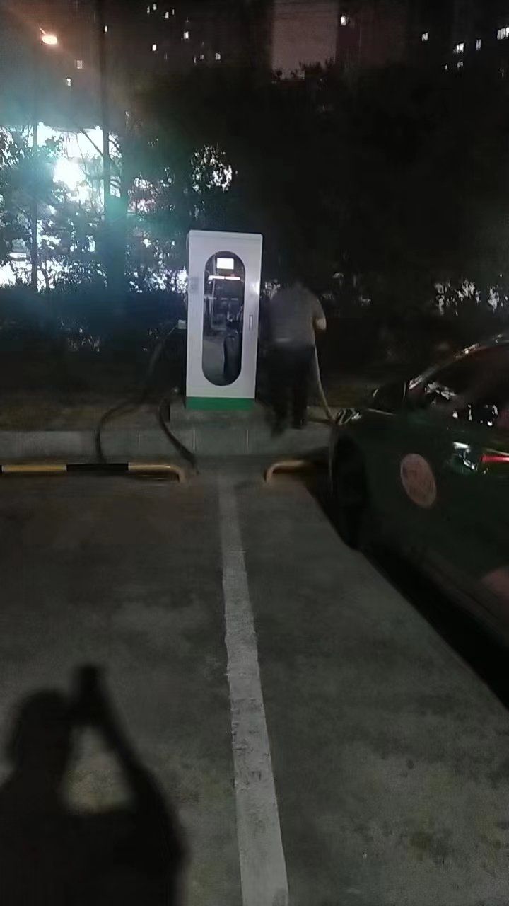 120KW遼寧鞍山充電樁完工-汽車充電樁_充電樁生產_充電樁廠家_深圳耀萊充新能源科技有限公司